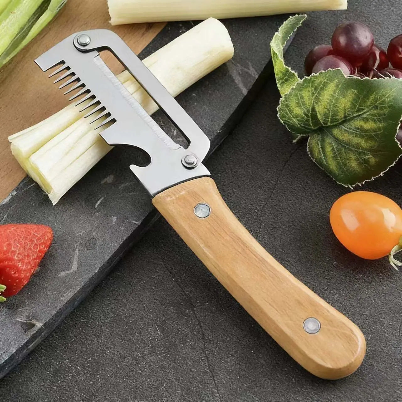 Multi-Functional Vegetable Peeler for Kitchen, Ultra-Sharp Stainless Steel Blade with Wooden Handle and Bottle Opener, for Vegetables or Fruits That Need to Be Peeled (2 Pcs)